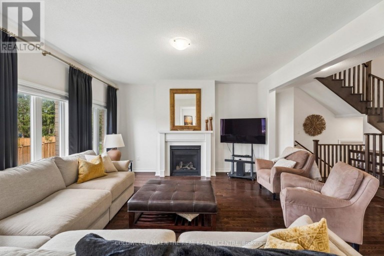 92 CHURCH STREET, Georgina (Keswick North), Ontario, L4P0J4