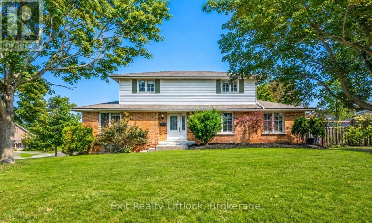 958 SMITHSIDE COURT, Peterborough (Monaghan Ward 2), Ontario, K9J8E2