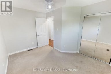 958 SMITHSIDE COURT Peterborough (Monaghan Ward 2) Ontario photo 14