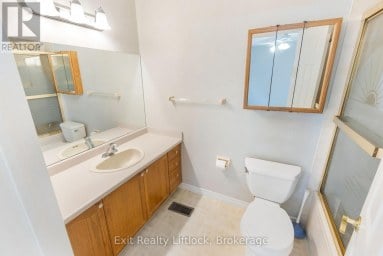 958 SMITHSIDE COURT Peterborough (Monaghan Ward 2) Ontario photo 22