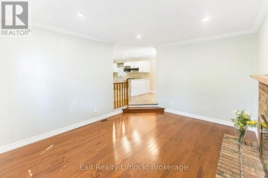 958 SMITHSIDE COURT Peterborough (Monaghan Ward 2) Ontario photo 4
