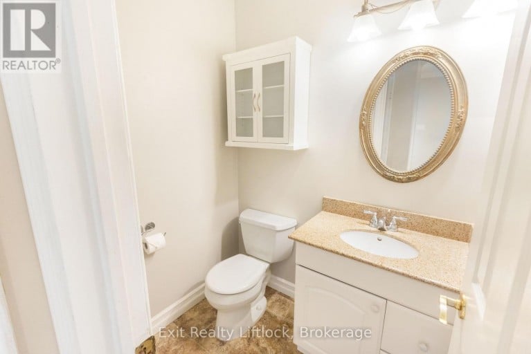 958 SMITHSIDE COURT, Peterborough (Monaghan Ward 2), Ontario, K9J8E2