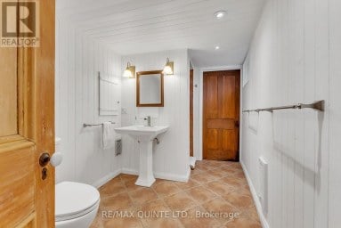349 MAIN STREET Prince Edward County (Bloomfield Ward) Ontario photo 34