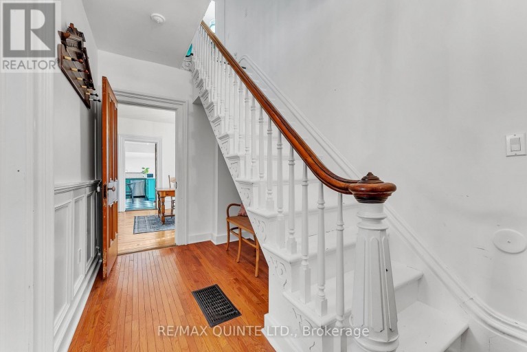 349 MAIN STREET, Prince Edward County (Bloomfield Ward), Ontario, K0K1G0