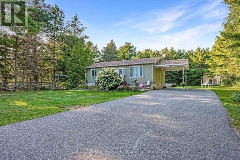528 SOUTH BAPTISTE LAKE ROAD, Hastings Highlands (Herschel Ward), Ontario, K0L1C0
