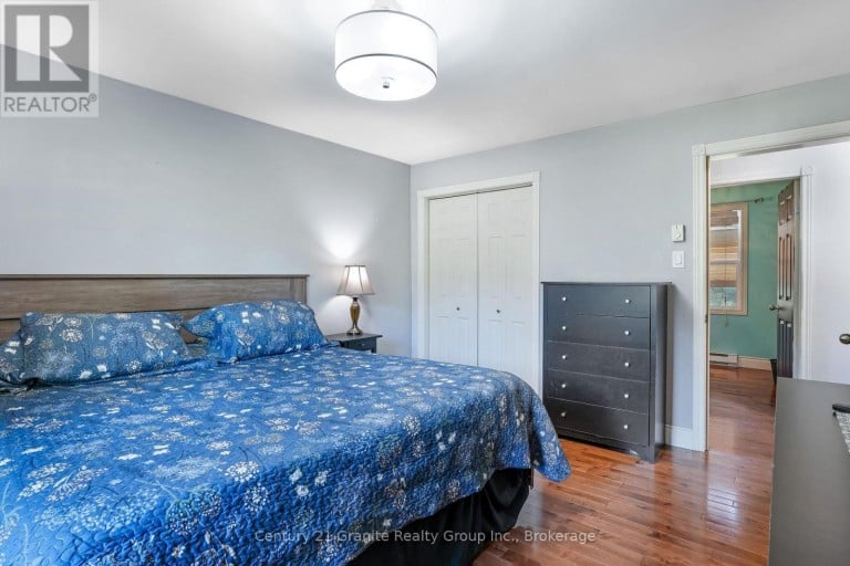 528 SOUTH BAPTISTE LAKE ROAD, Hastings Highlands (Herschel Ward), Ontario, K0L1C0
