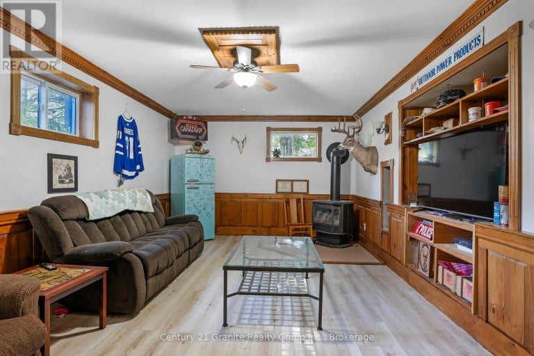528 SOUTH BAPTISTE LAKE ROAD, Hastings Highlands (Herschel Ward), Ontario, K0L1C0