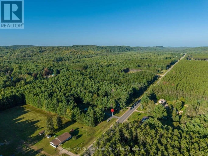 528 SOUTH BAPTISTE LAKE ROAD, Hastings Highlands (Herschel Ward), Ontario, K0L1C0