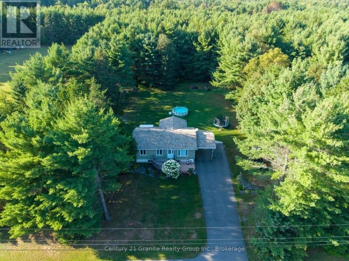 528 SOUTH BAPTISTE LAKE ROAD, Hastings Highlands (Herschel Ward), Ontario, K0L1C0