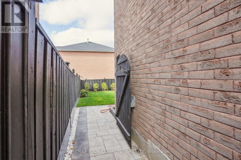 273 DELANEY DRIVE, Ajax (Central West), Ontario, L1T3S7