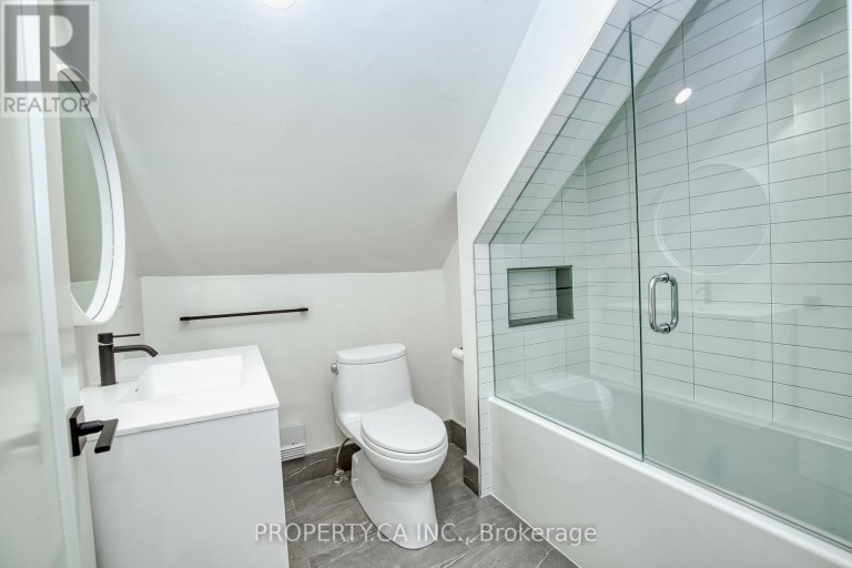 97 LEE AVENUE, Toronto (The Beaches), Ontario, M4E2P2