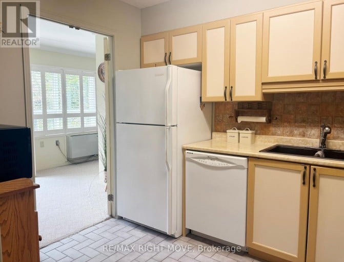 202 - 54 FITTONS ROAD W, Orillia, Ontario, L3V3T9