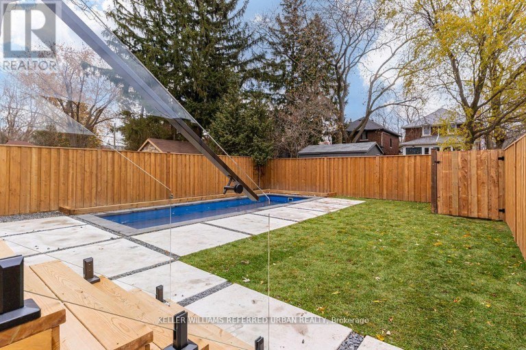 33 TWELFTH STREET, Toronto (New Toronto), Ontario, M8V3G8