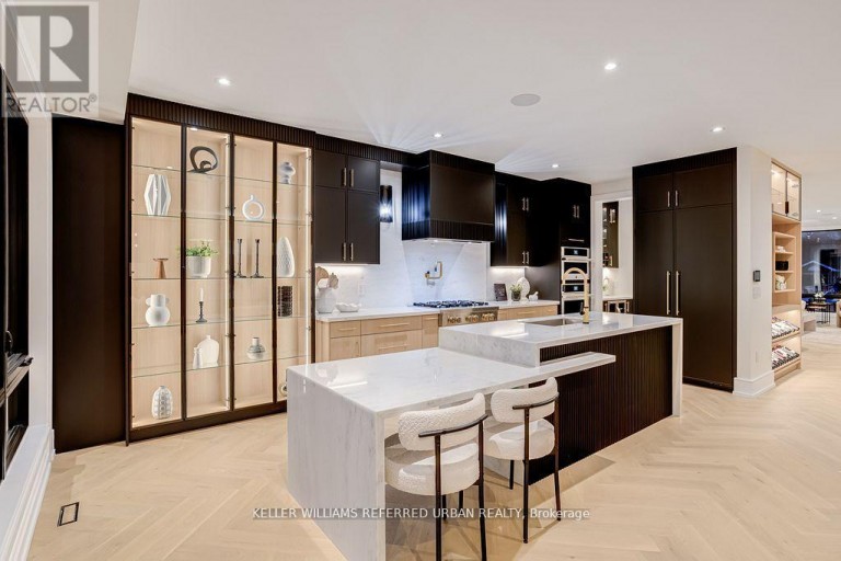 33 TWELFTH STREET, Toronto (New Toronto), Ontario, M8V3G8