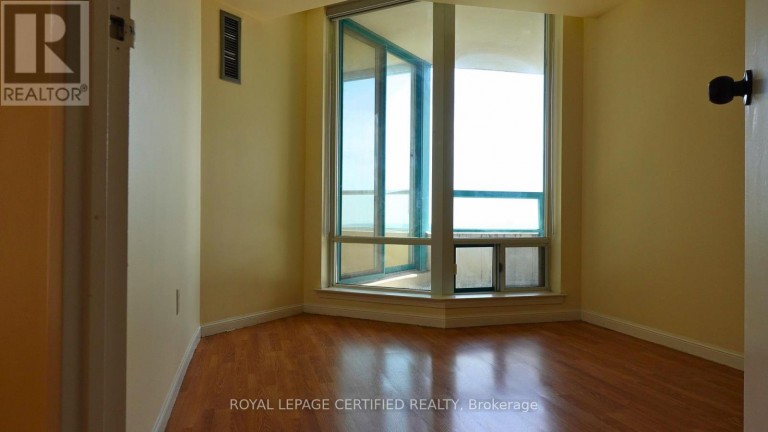 1806 - 550 WEBB DRIVE, Mississauga (City Centre), Ontario, L5B3Y4