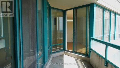 1806 - 550 WEBB DRIVE Mississauga (City Centre) Ontario photo 18