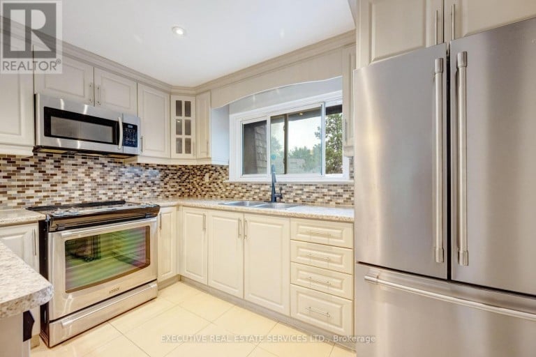 68 BRIAR PATH N, Brampton (Avondale), Ontario, L6T2A3