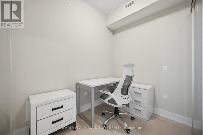 1309 - 204 BURNHAMTHORPE ROAD E, Mississauga (Mississauga Valleys), Ontario, L5A0B3