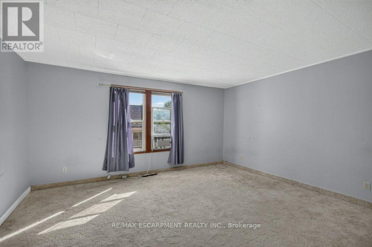 4 ERIE AVENUE S, Haldimand, Ontario, N0A1G0