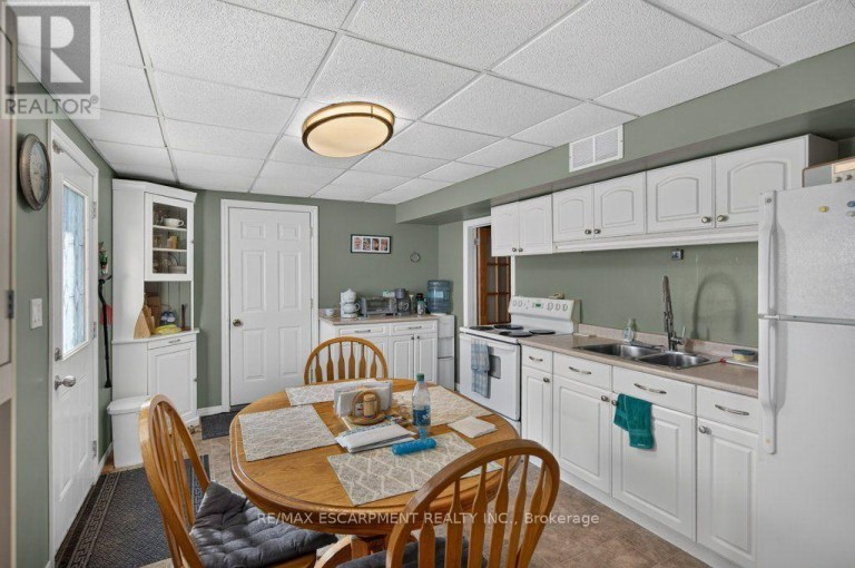 4 ERIE AVENUE S, Haldimand, Ontario, N0A1G0