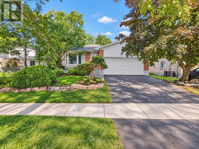 174 HIGHVIEW AVENUE E, London South (South P), Ontario, N6C5G7