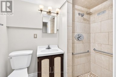 174 HIGHVIEW AVENUE E London South (South P) Ontario photo 35