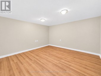 174 HIGHVIEW AVENUE E London South (South P) Ontario photo 38