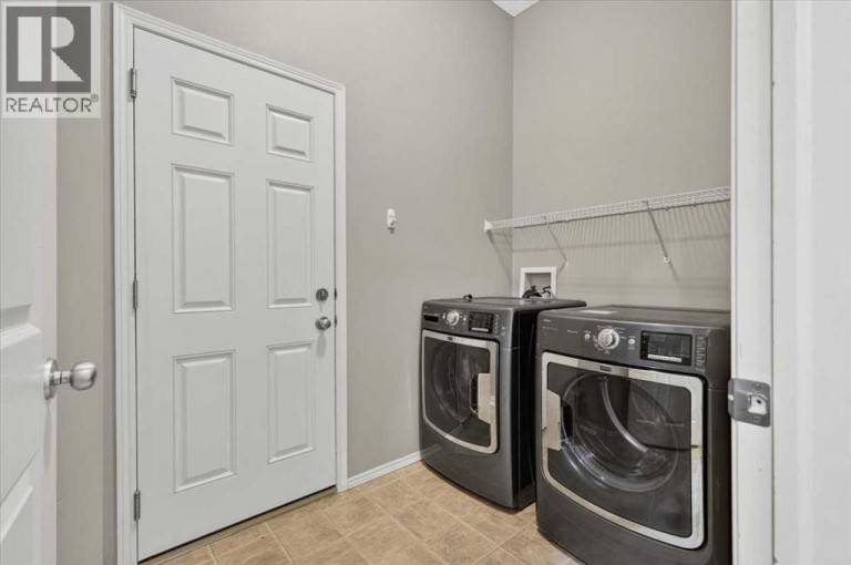 380 Royal Oak Heights NW, Calgary, Alberta, T3G5S4