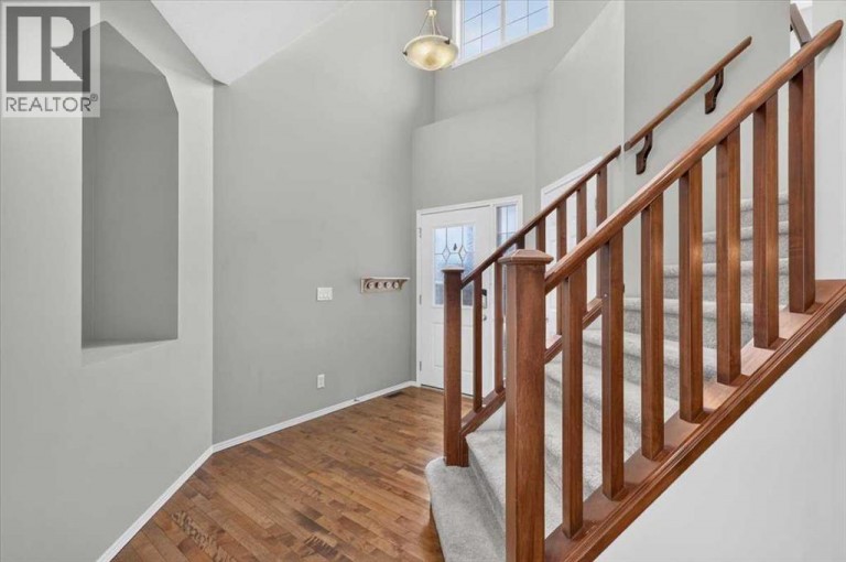 380 Royal Oak Heights NW, Calgary, Alberta, T3G5S4