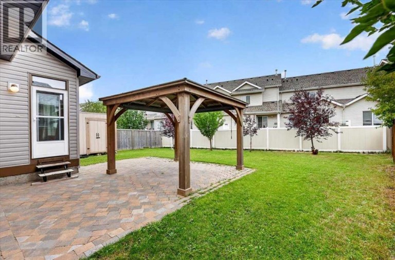 380 Royal Oak Heights NW, Calgary, Alberta, T3G5S4