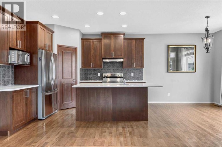 380 Royal Oak Heights NW, Calgary, Alberta, T3G5S4