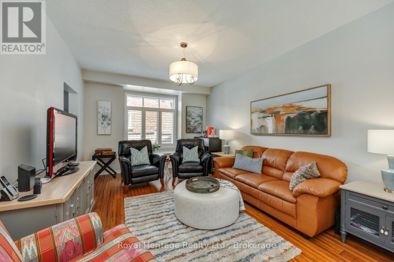 6 GOODALL CRESCENT, Clarington (Bowmanville), Ontario, L1C0G2