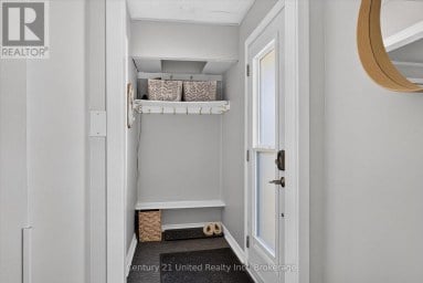 679 HAWLEY STREET Peterborough (Otonabee Ward 1) Ontario photo 16