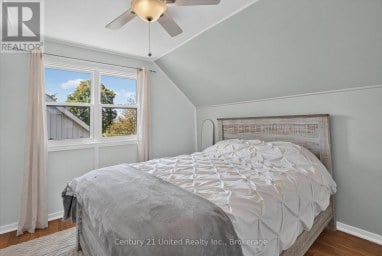 679 HAWLEY STREET Peterborough (Otonabee Ward 1) Ontario photo 18