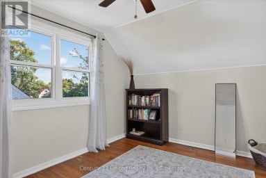 679 HAWLEY STREET Peterborough (Otonabee Ward 1) Ontario photo 25