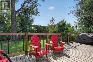 679 HAWLEY STREET Peterborough (Otonabee Ward 1) Ontario photo 35