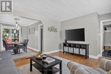 679 HAWLEY STREET Peterborough (Otonabee Ward 1) Ontario photo 5