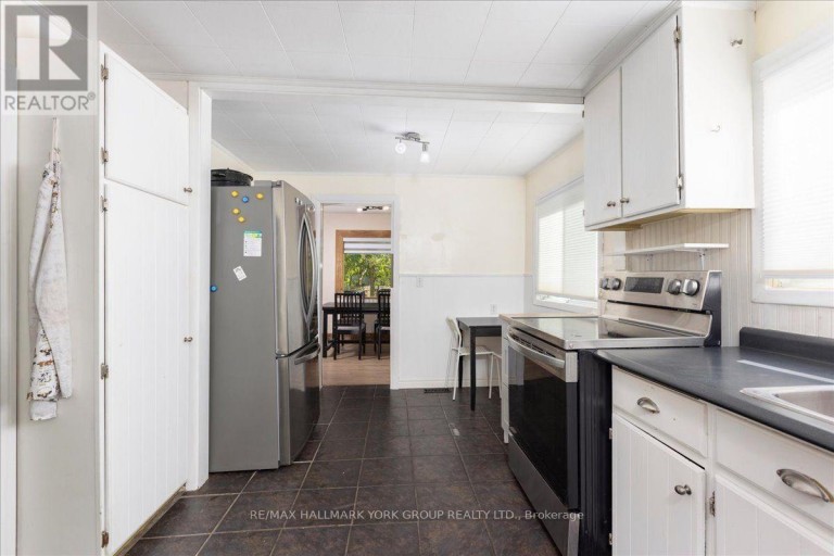 18 RAVENSWOOD DRIVE, Georgina (Sutton & Jackson's Point), Ontario, L0E1L0