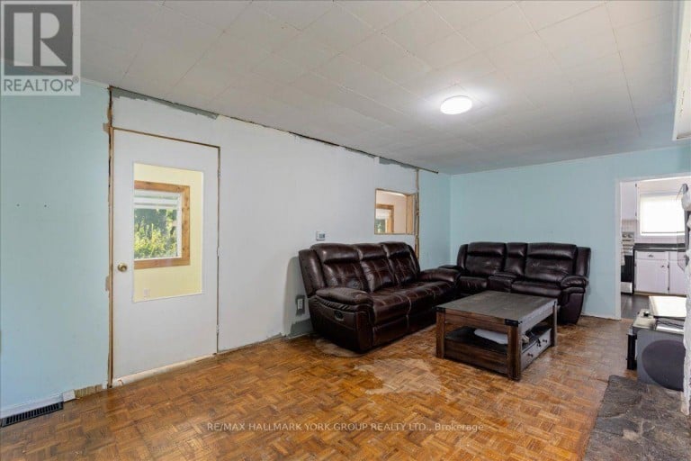 18 RAVENSWOOD DRIVE, Georgina (Sutton & Jackson's Point), Ontario, L0E1L0