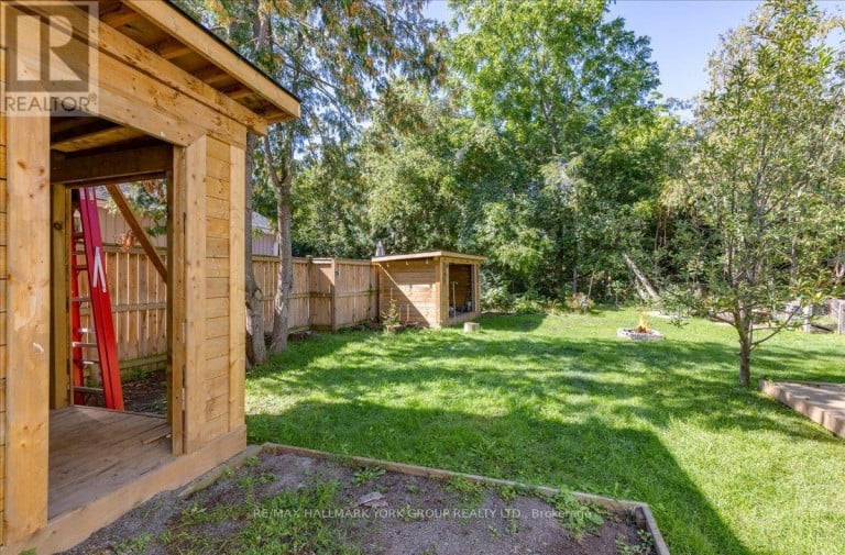 18 RAVENSWOOD DRIVE, Georgina (Sutton & Jackson's Point), Ontario, L0E1L0