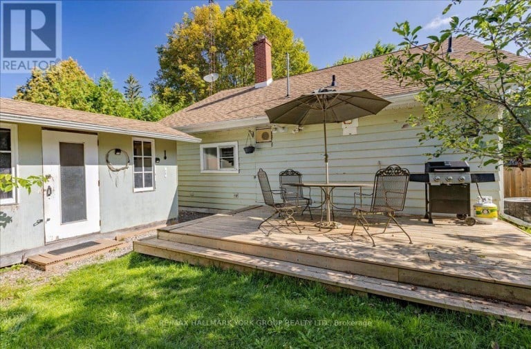 18 RAVENSWOOD DRIVE, Georgina (Sutton & Jackson's Point), Ontario, L0E1L0