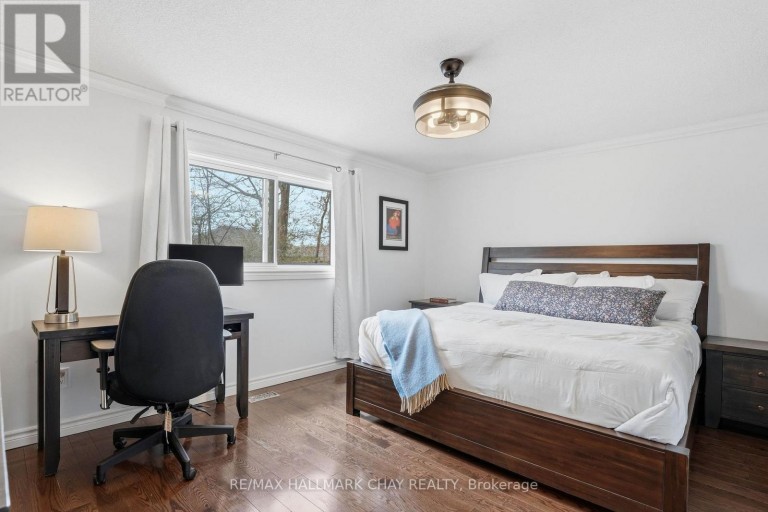 117 BROWN STREET, Barrie (Holly), Ontario, L4N7V7