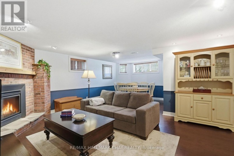 117 BROWN STREET, Barrie (Holly), Ontario, L4N7V7