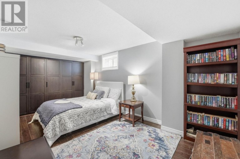 117 BROWN STREET, Barrie (Holly), Ontario, L4N7V7