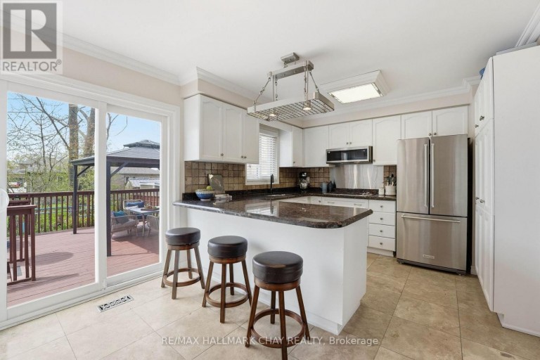 117 BROWN STREET, Barrie (Holly), Ontario, L4N7V7