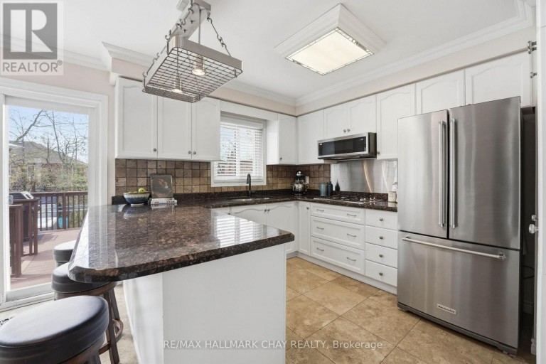 117 BROWN STREET, Barrie (Holly), Ontario, L4N7V7