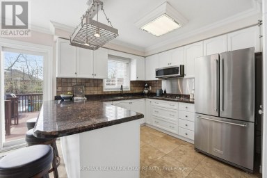 117 BROWN STREET Barrie (Holly) Ontario photo 7