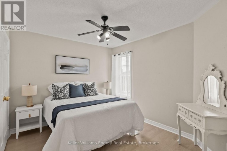 35 VIRGINIA DRIVE, Whitby (Pringle Creek), Ontario, L1R2X9
