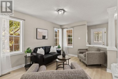 35 VIRGINIA DRIVE Whitby (Pringle Creek) Ontario photo 4