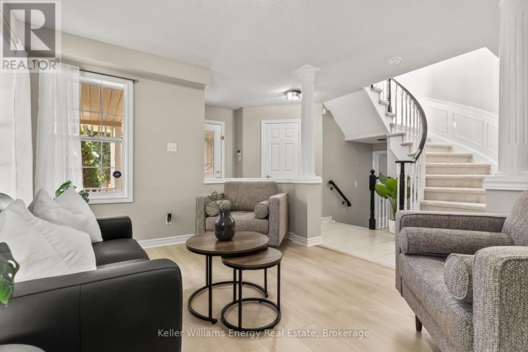 35 VIRGINIA DRIVE, Whitby (Pringle Creek), Ontario, L1R2X9